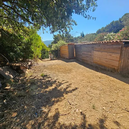 Caravane Et Jardin Carqueiranne